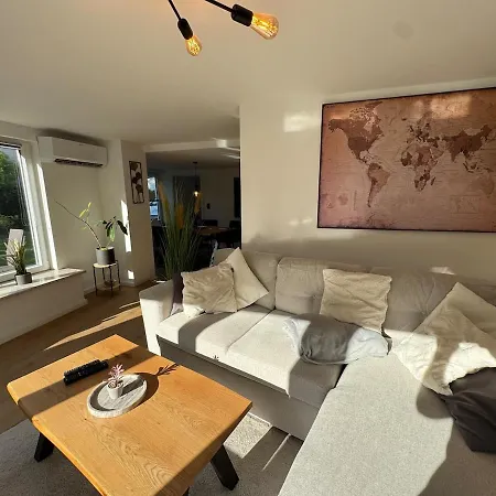 Vakantiehuis Modern 13 Garden Loft Klima In Zentraler Stadtlage Emden