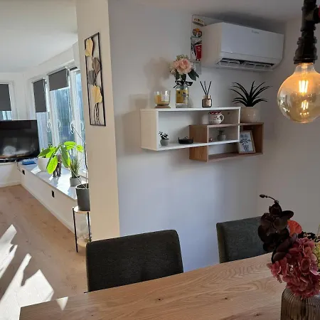 Modern 13 Garden Loft Klima In Zentraler Stadtlage * Emden