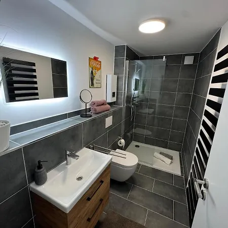 Vakantiehuis Modern 13 Garden Loft Klima In Zentraler Stadtlage *
